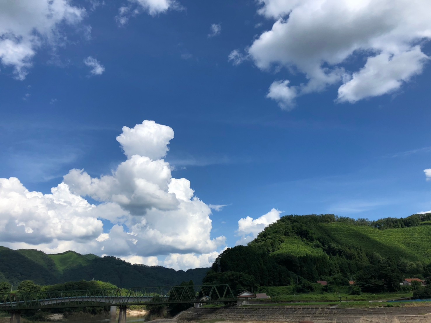 梅雨の時期　かな